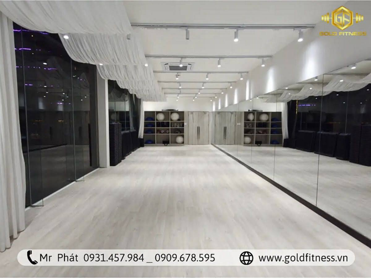 Gương phòng tập gym