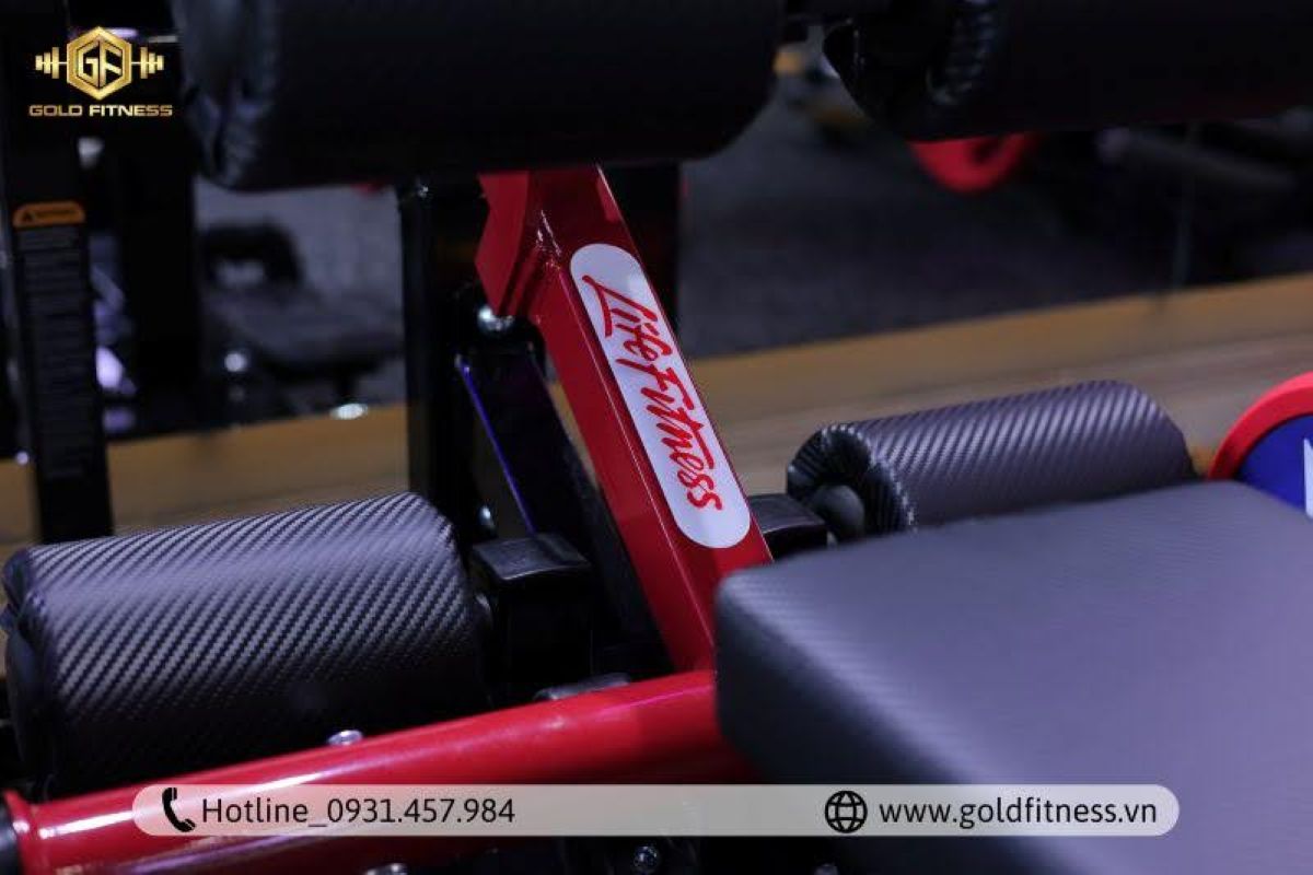 So sánh mối hàn thiết bị gym nhập khẩu và hàng gia công.