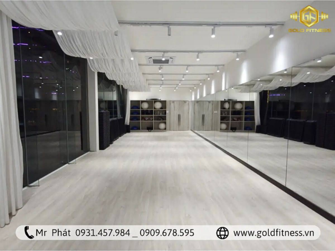 Gương phòng tập gym